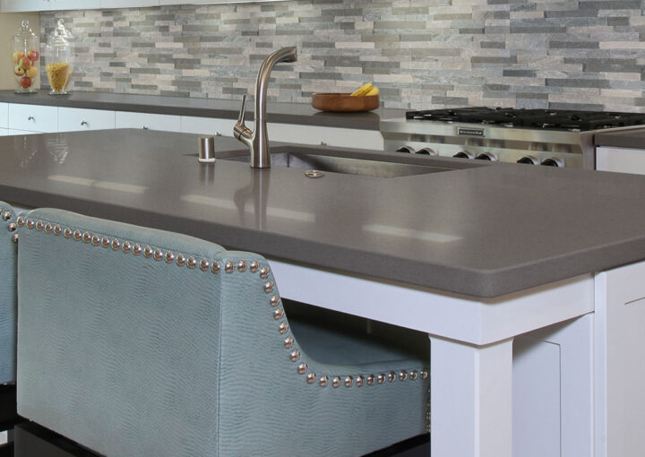 Iced Gary Quartz Kitchen Island and Backsplash